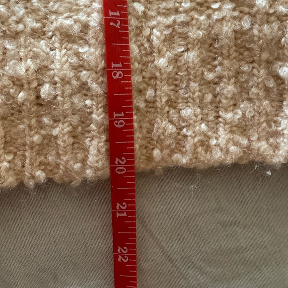 Elegant Little Cardigan Sweater - Picture 4 of 16